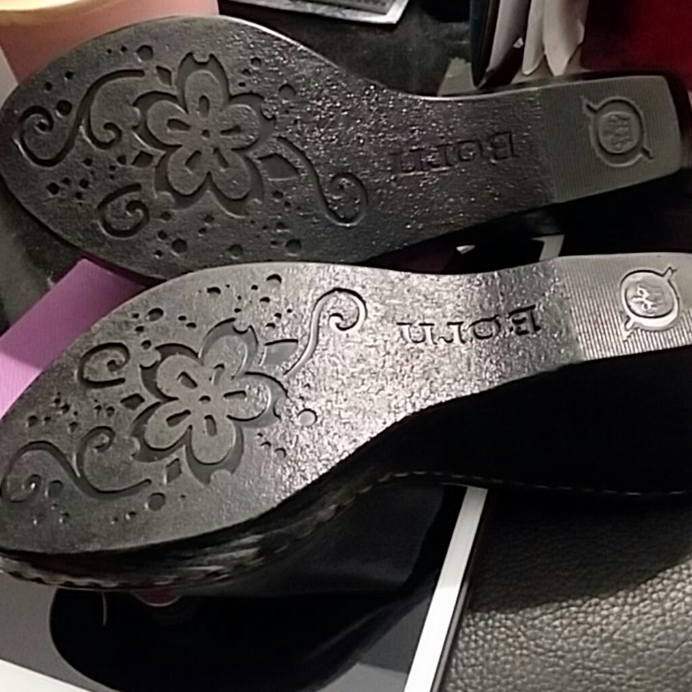 BORN SANDALS - Picture 7 of 7